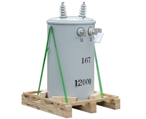 Transformador de 10 kVA 500 kVA montado en un poste cilíndrico para el sistema de distribución de energía